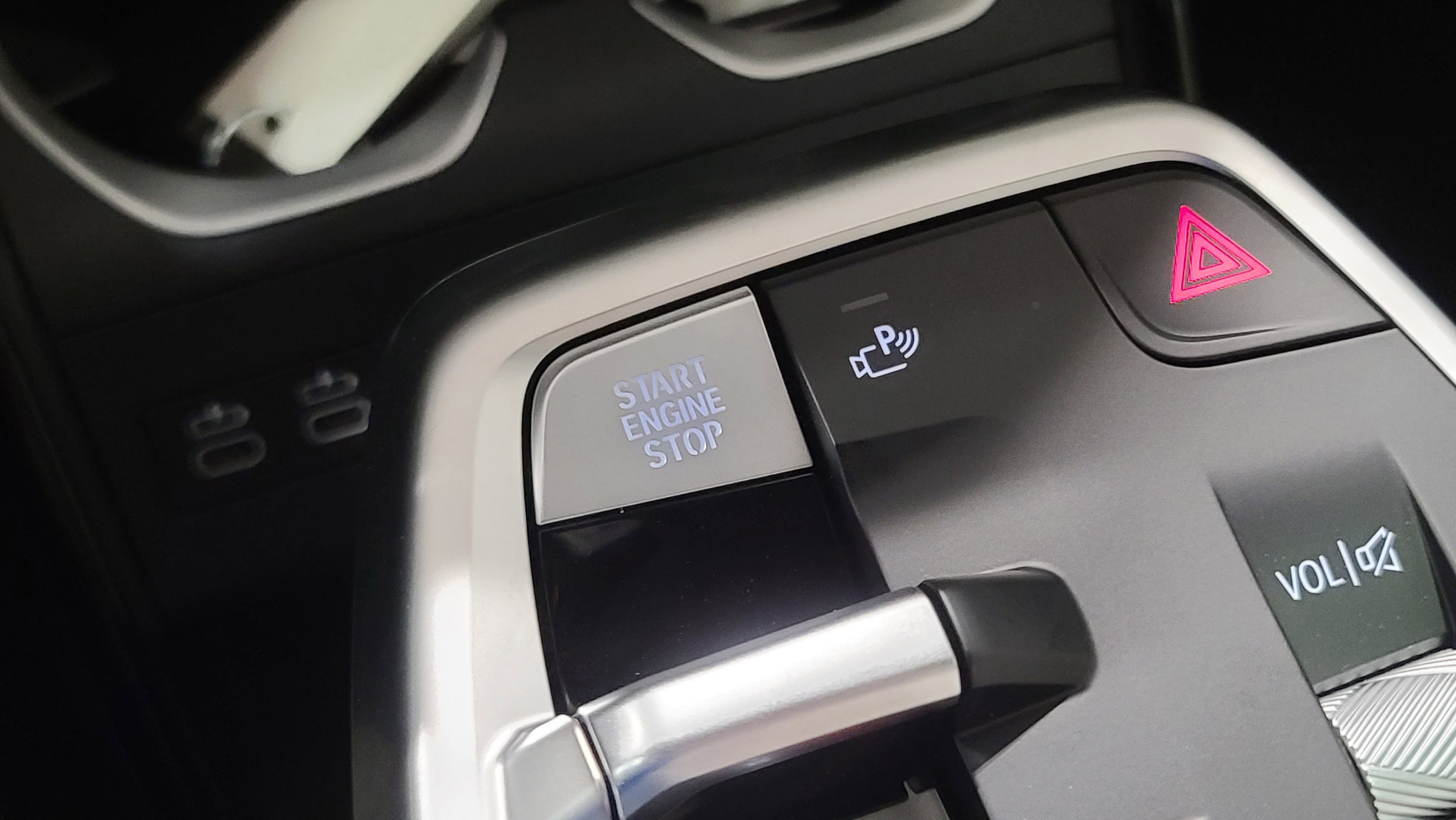 Used 2026 BMW X2 xDrive28i w/ Technology Package AWD/4WD image 18