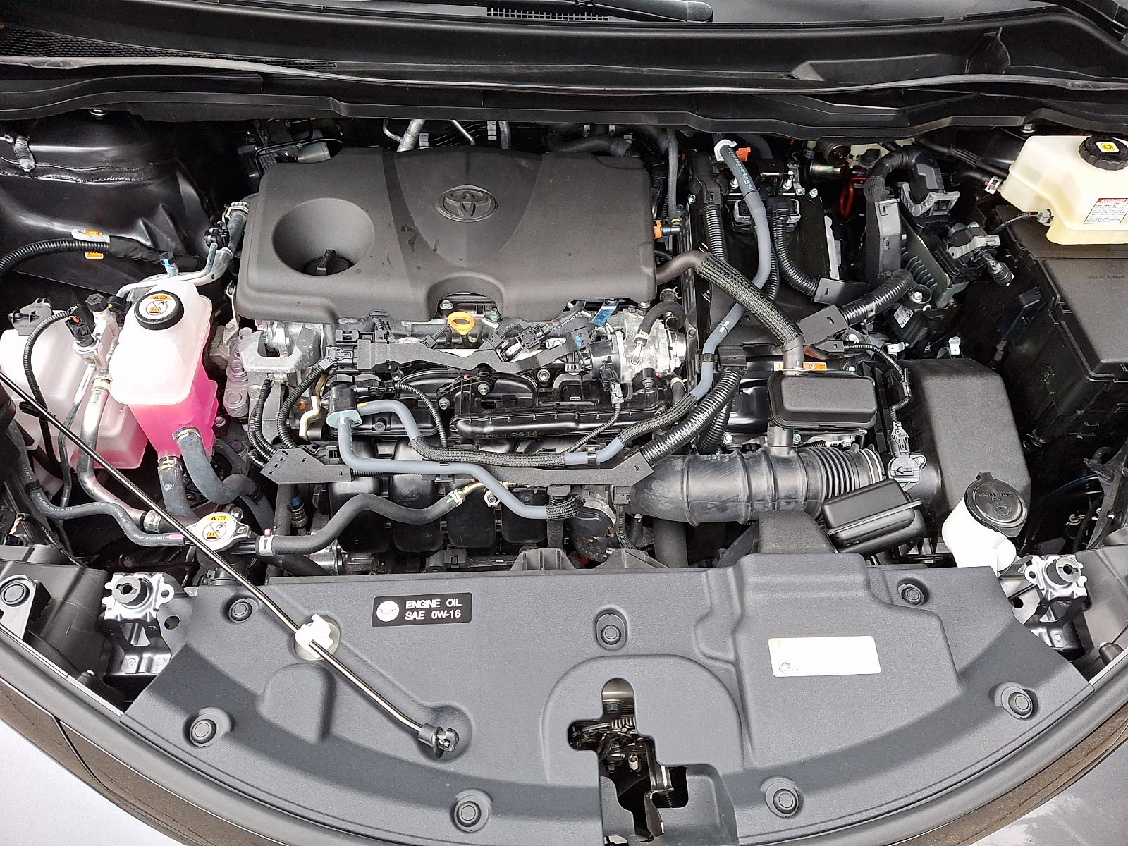 Used 2025 Toyota Sienna XSE FWD image 28