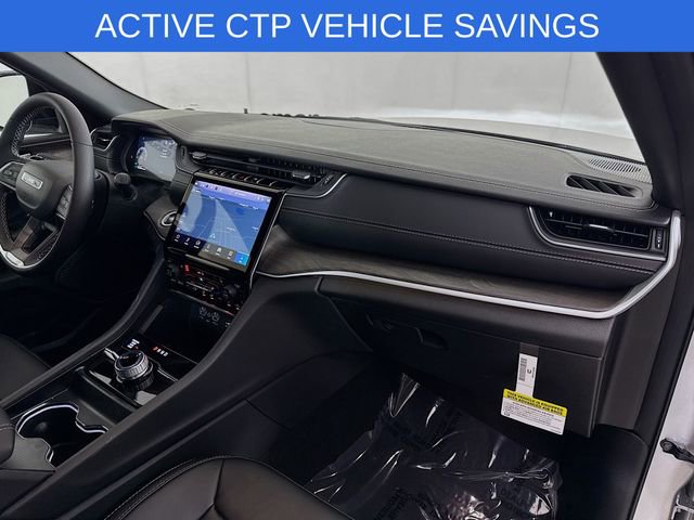 New 2025 Jeep Grand Cherokee Limited w/ Black Appearance Package image 27