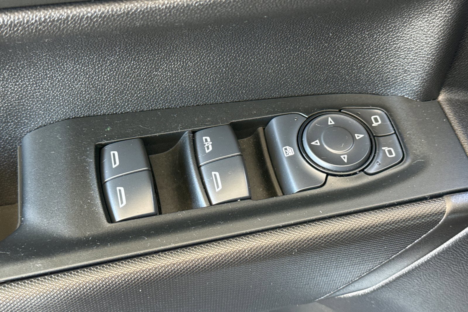 Used 2025 GMC Sierra 1500 Pro w/ Graphite Edition image 13