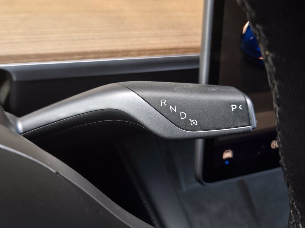 Used 2023 Tesla Model Y Long Range AWD/4WD image 22