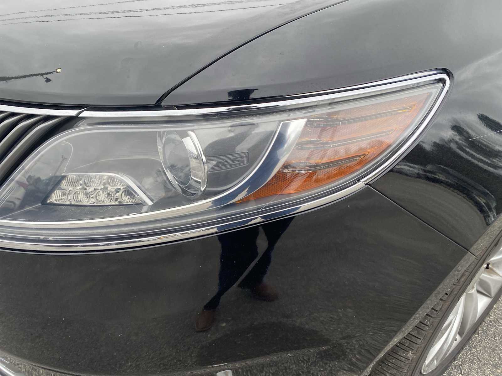 Used 2016 Lincoln MKS image 10