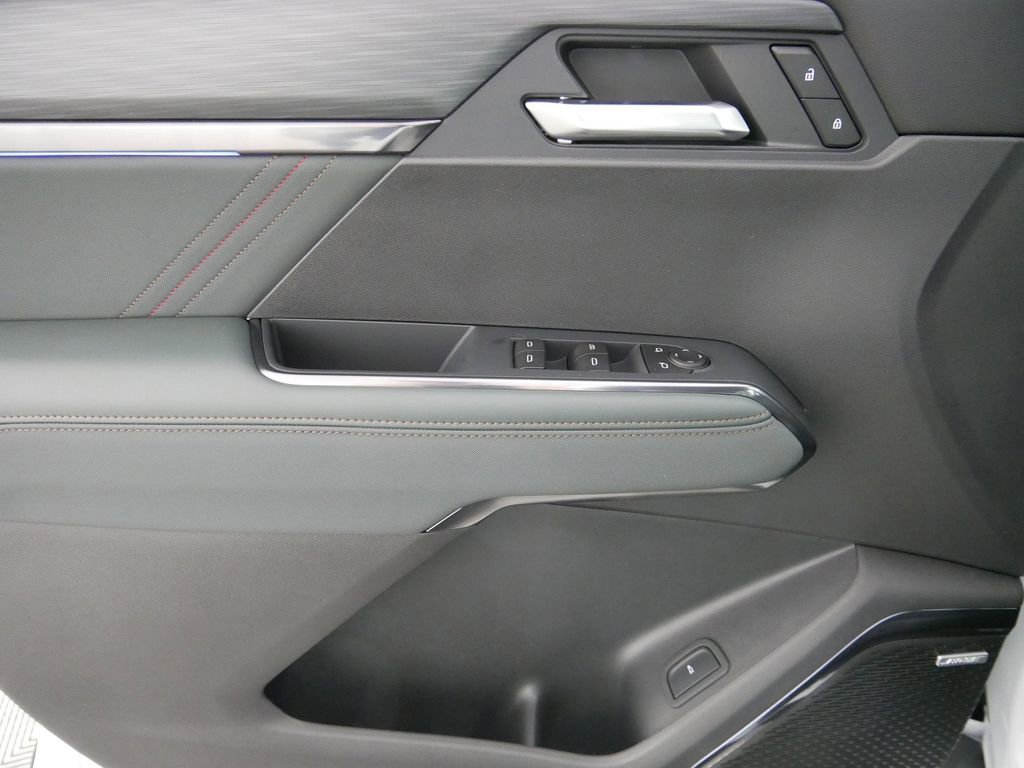 New 2026 GMC Acadia AT4 image 12