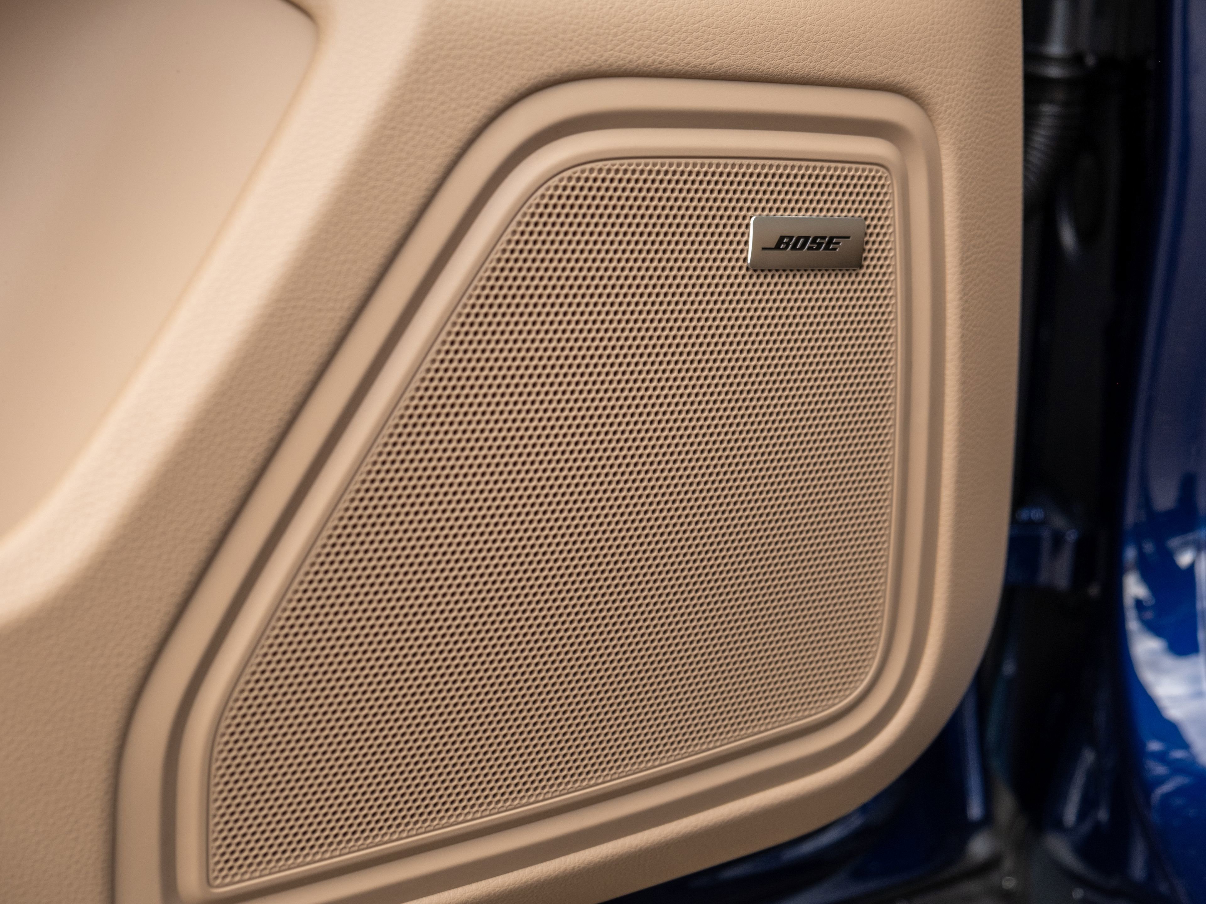 Certified 2026 Porsche Macan AWD/4WD image 16