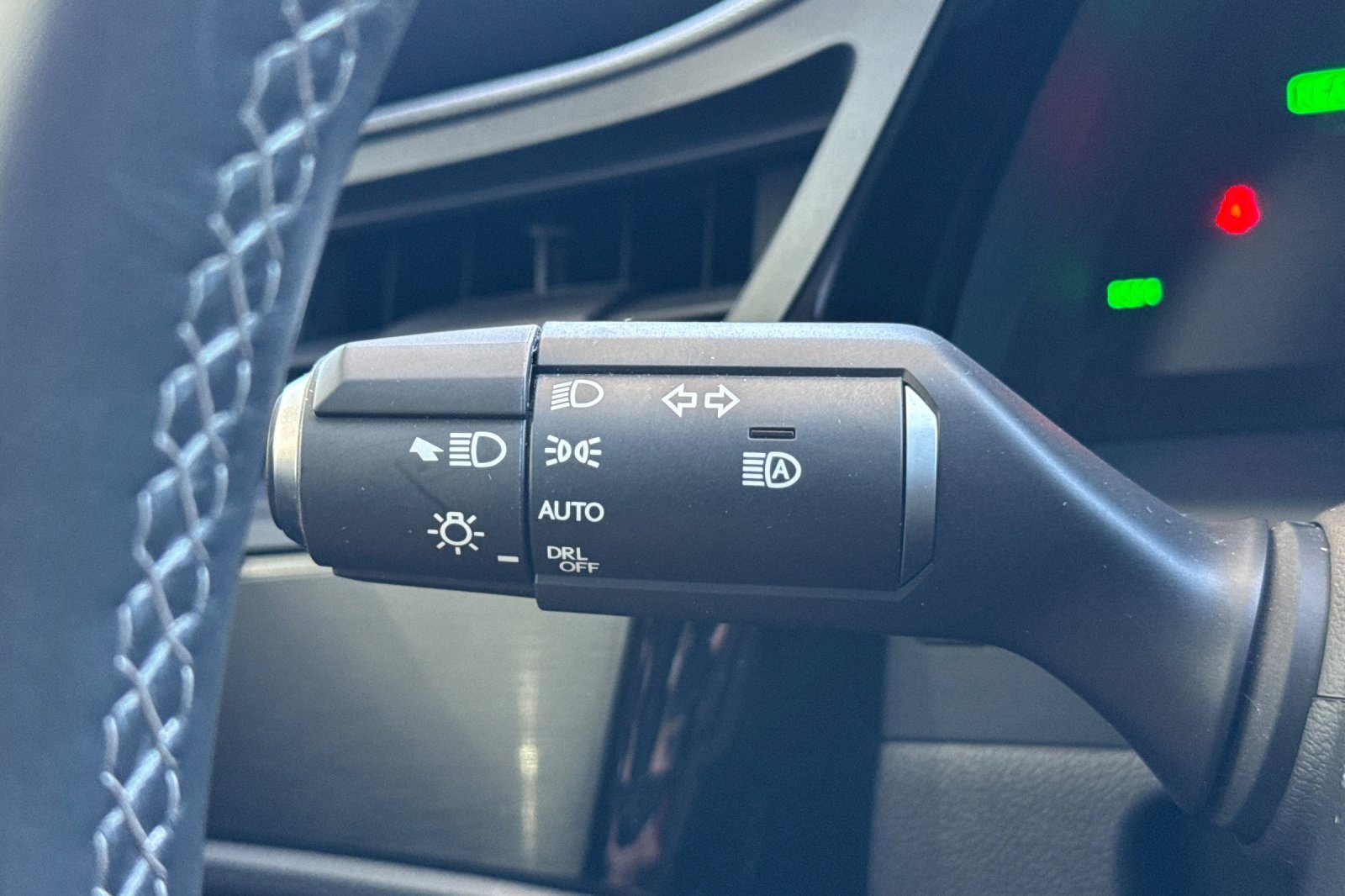 Certified 2023 Lexus ES 300h F Sport FWD image 31