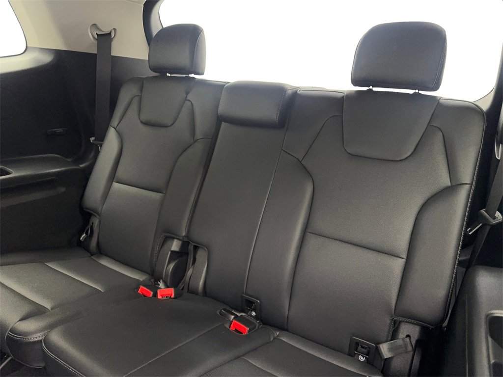 Used 2025 Kia Telluride EX w/ EX Captain's Chair Package image 39
