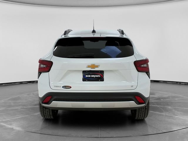Used 2024 Chevrolet Trax LT w/ Driver Confidence Package image 4