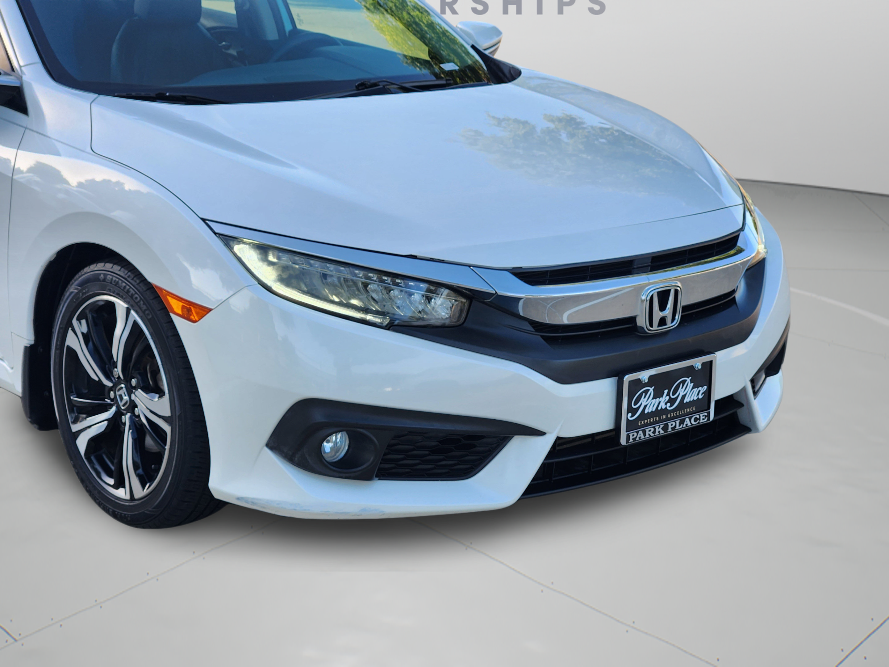 Used 2016 Honda Civic Touring image 31