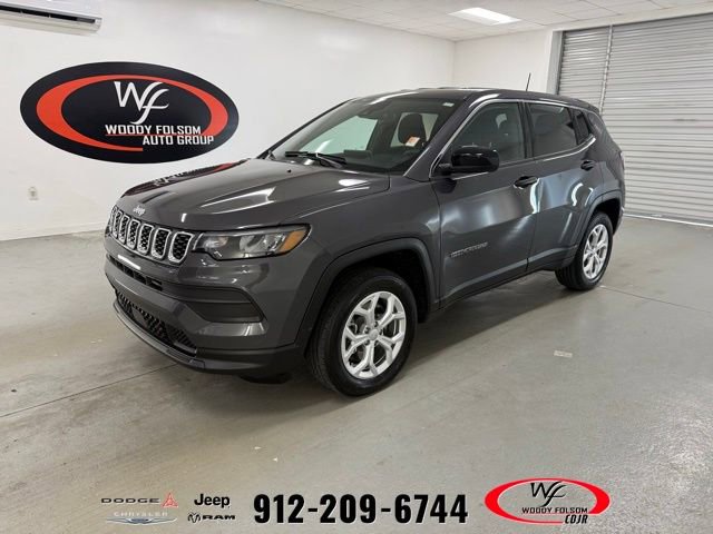 Used 2024 Jeep Compass Sport image 1