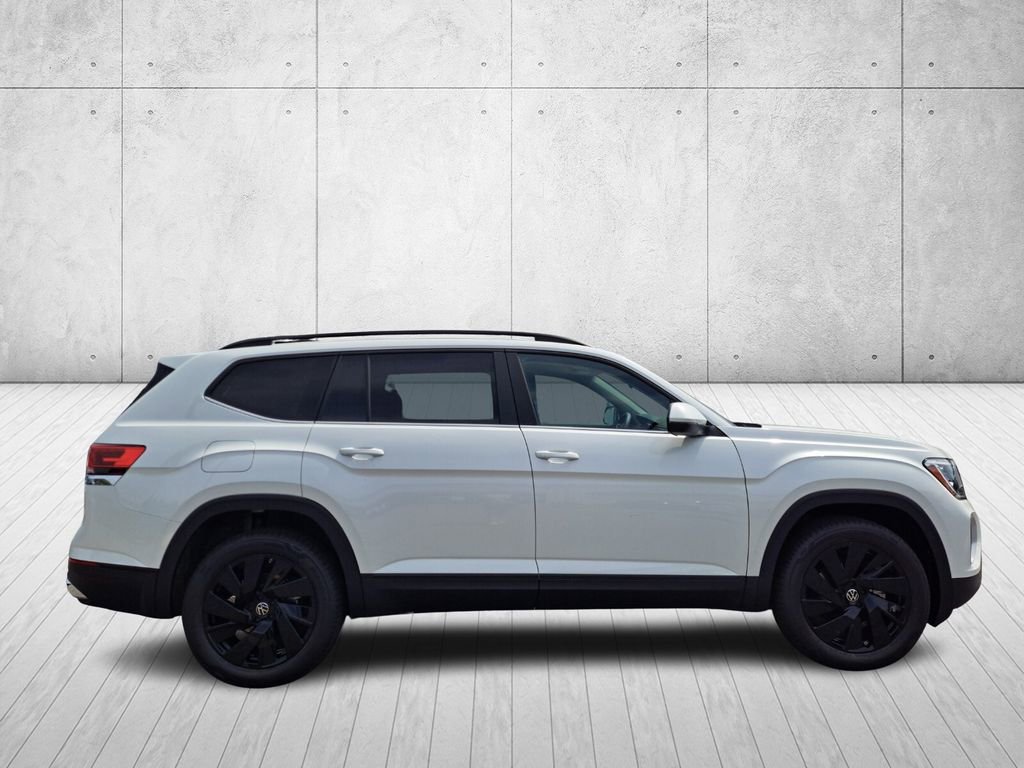 New 2026 Volkswagen Atlas SE image 4