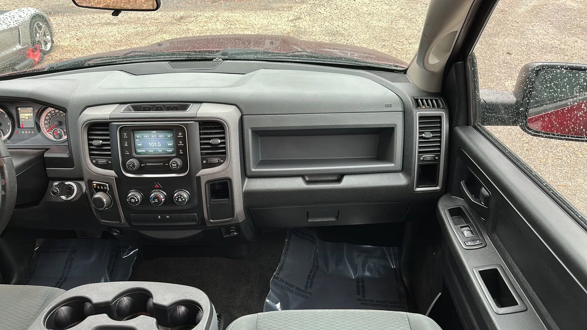 Used 2017 RAM 1500 Express image 30