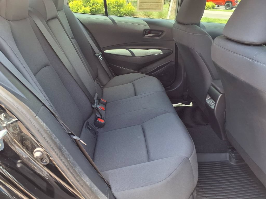 Used 2024 Toyota Corolla LE FWD image 15