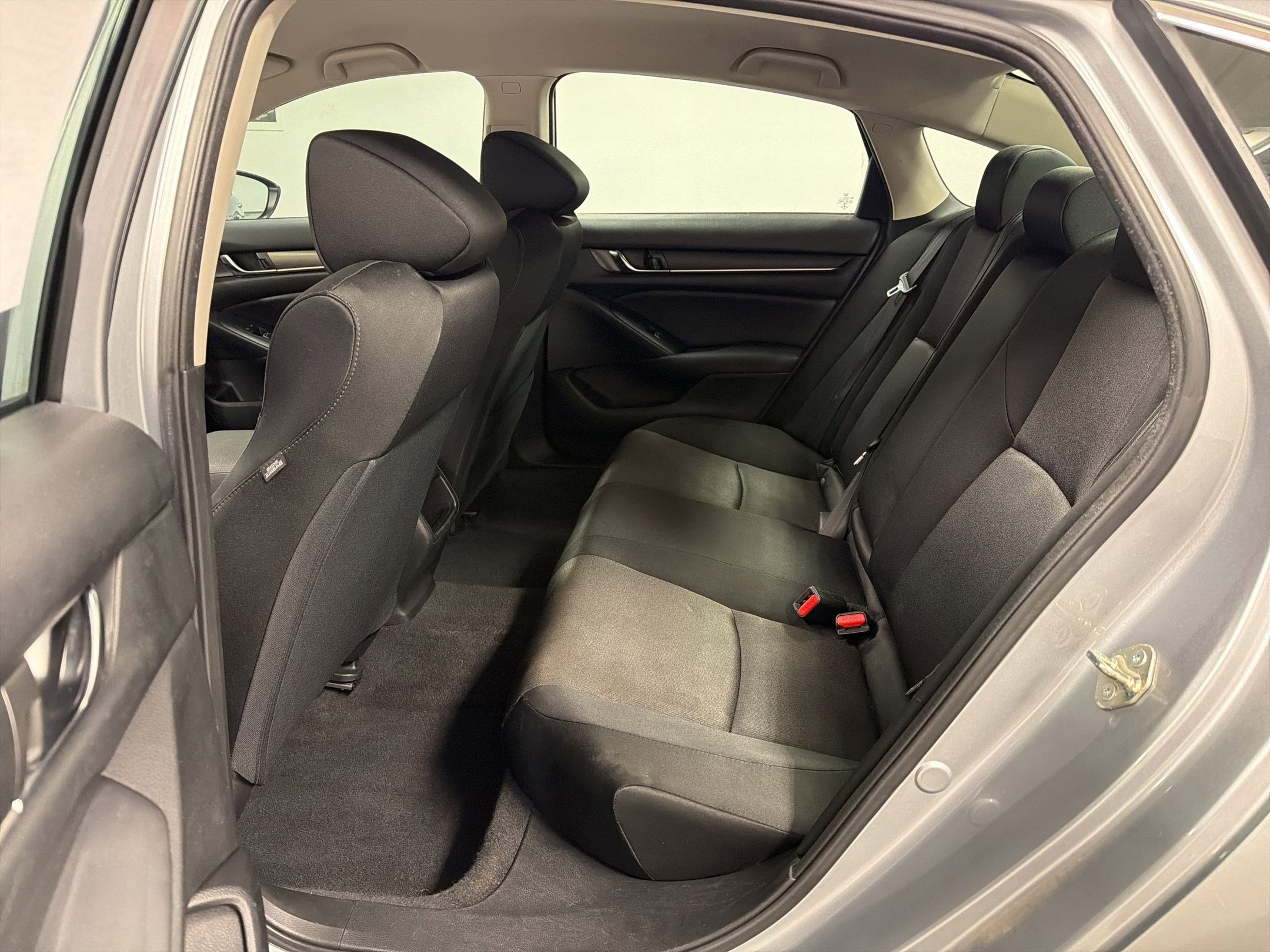 Used 2021 Honda Accord LX image 27