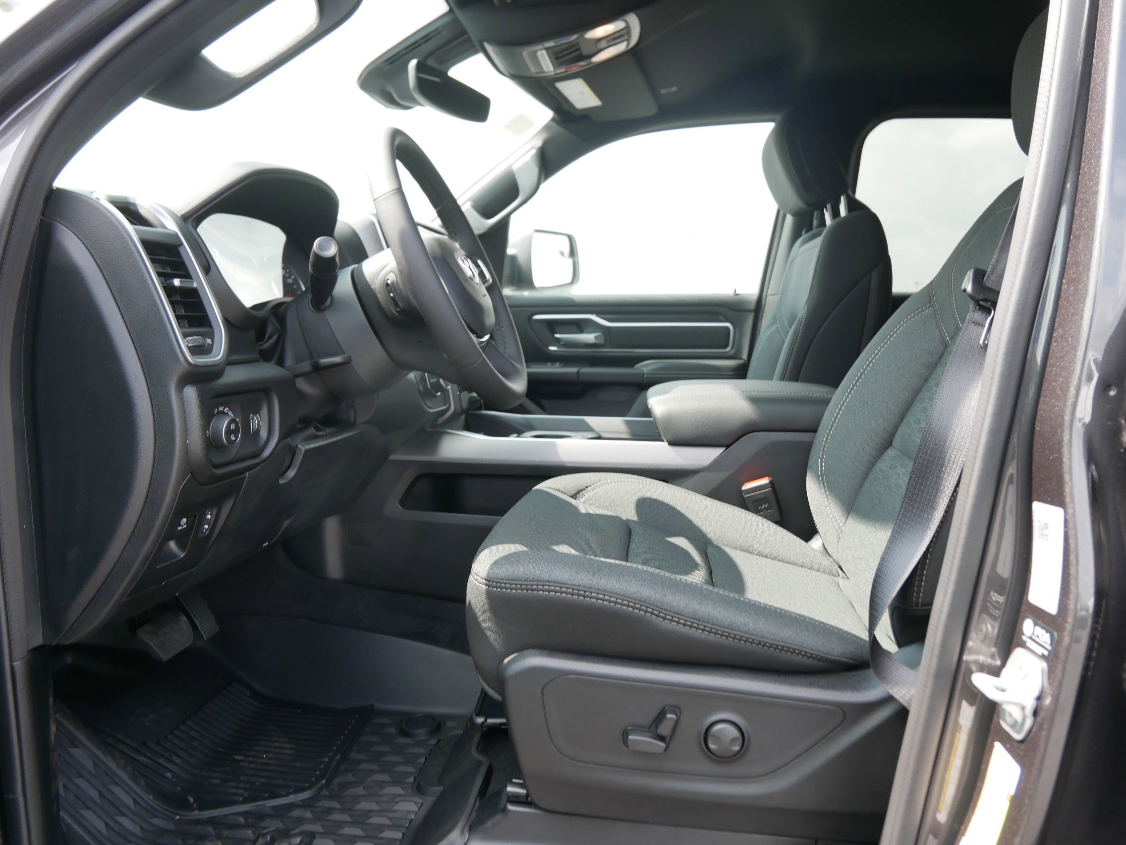 New 2025 RAM 1500 Big Horn image 4