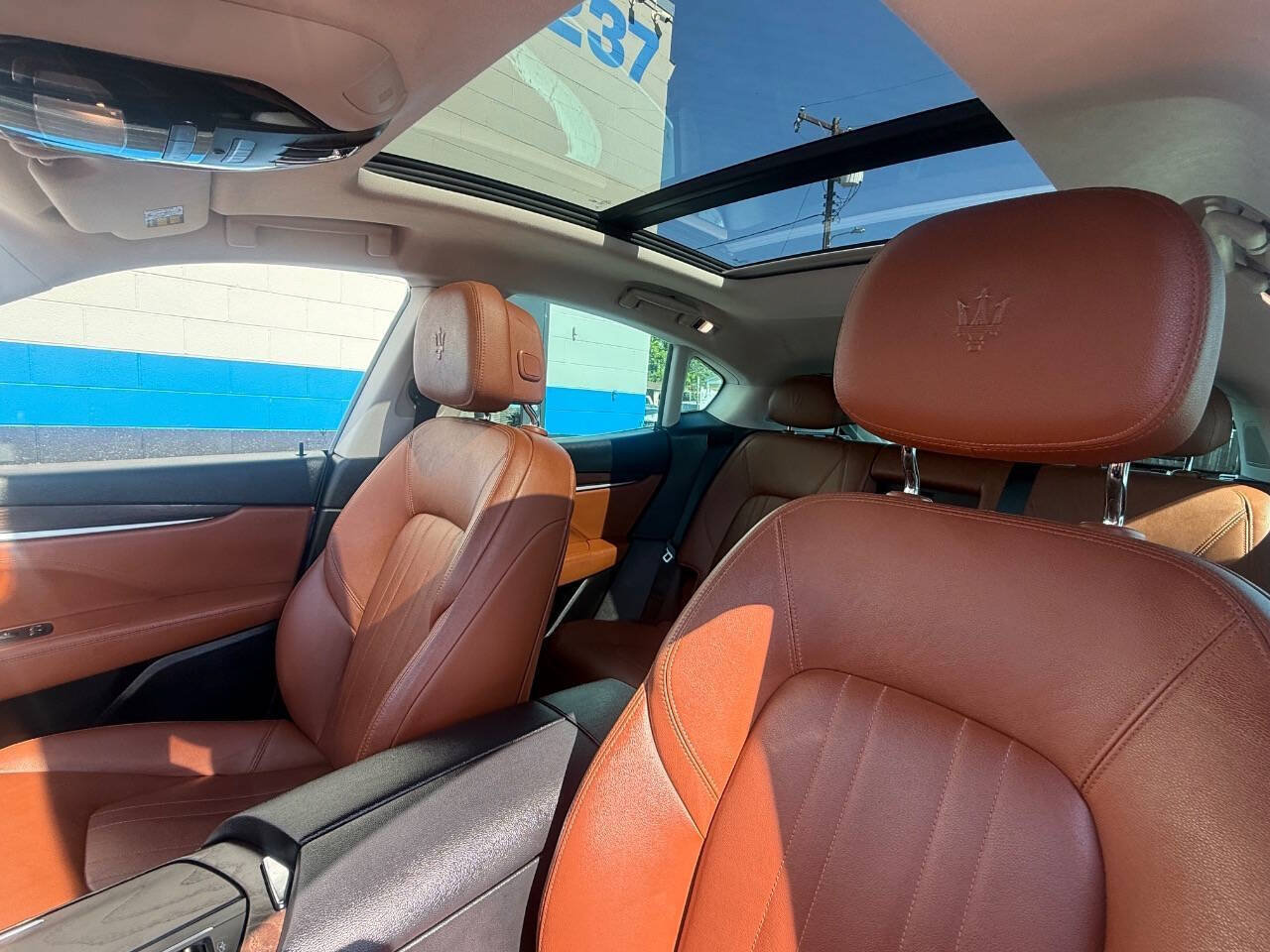 Used 2019 Maserati Levante AWD/4WD image 11