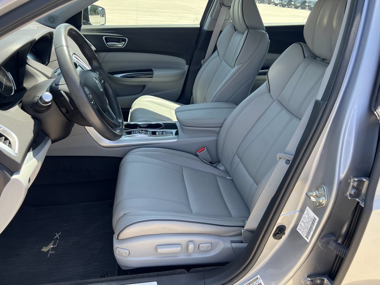 Used 2018 Acura TLX V6 w/ Technology Package FWD image 8
