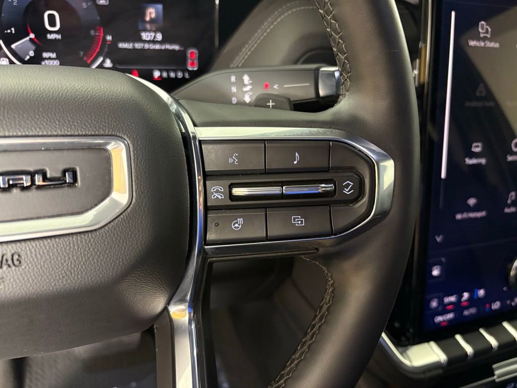 Used 2025 GMC Yukon Denali image 22