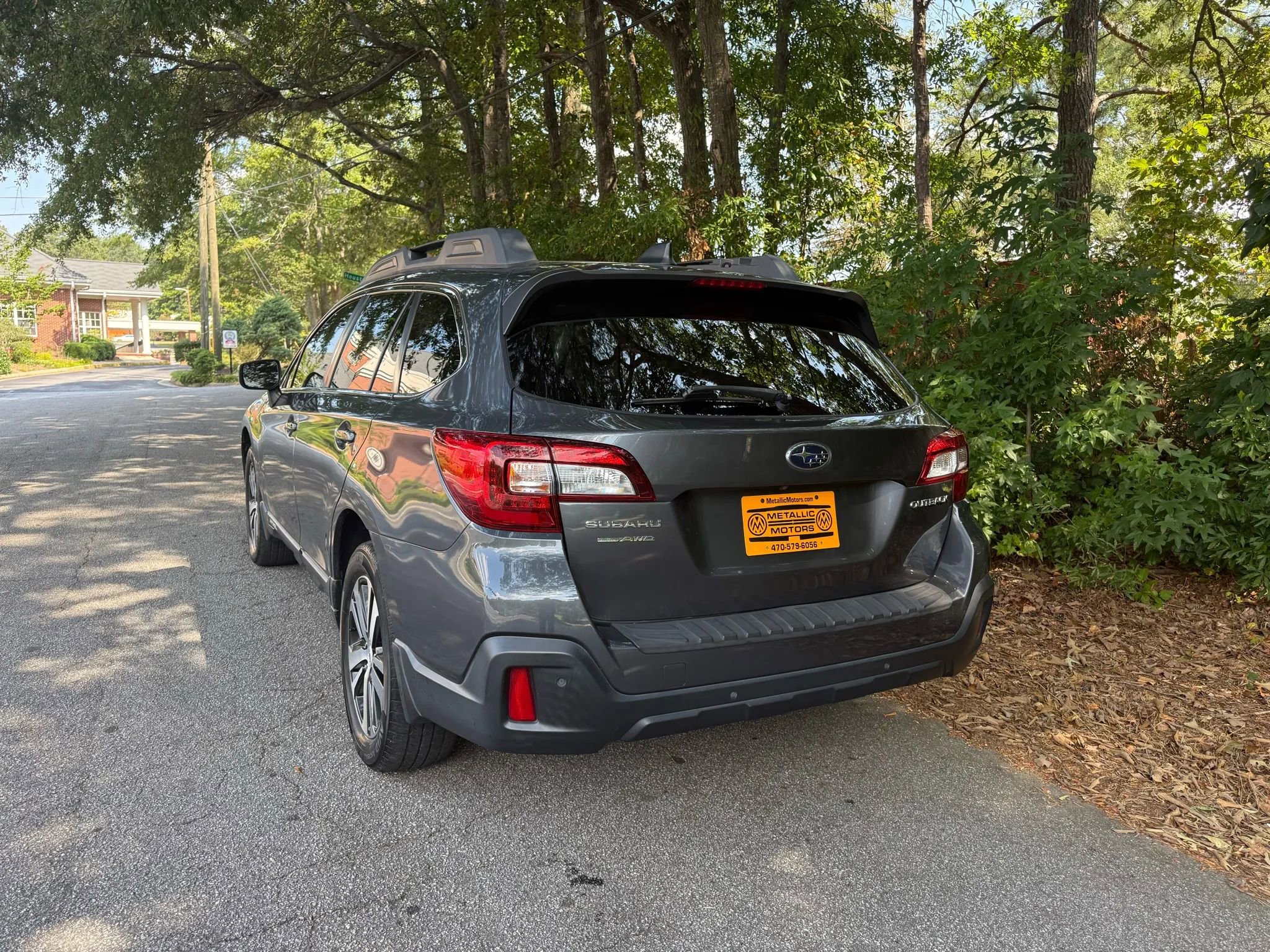 Used 2018 Subaru Outback 2.5i Limited image 3