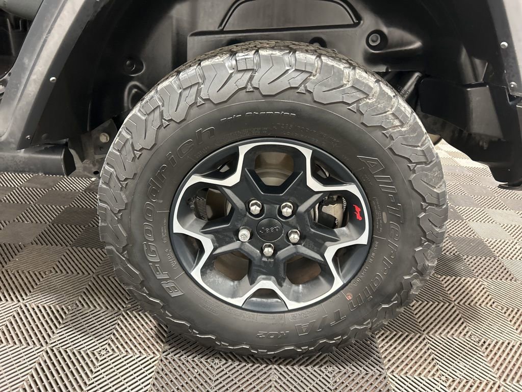 Used 2023 Jeep Wrangler Unlimited Rubicon w/ Cold Weather Group image 34