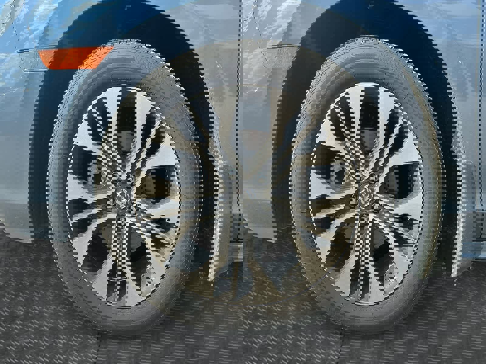 Used 2025 Honda Odyssey Elite image 14