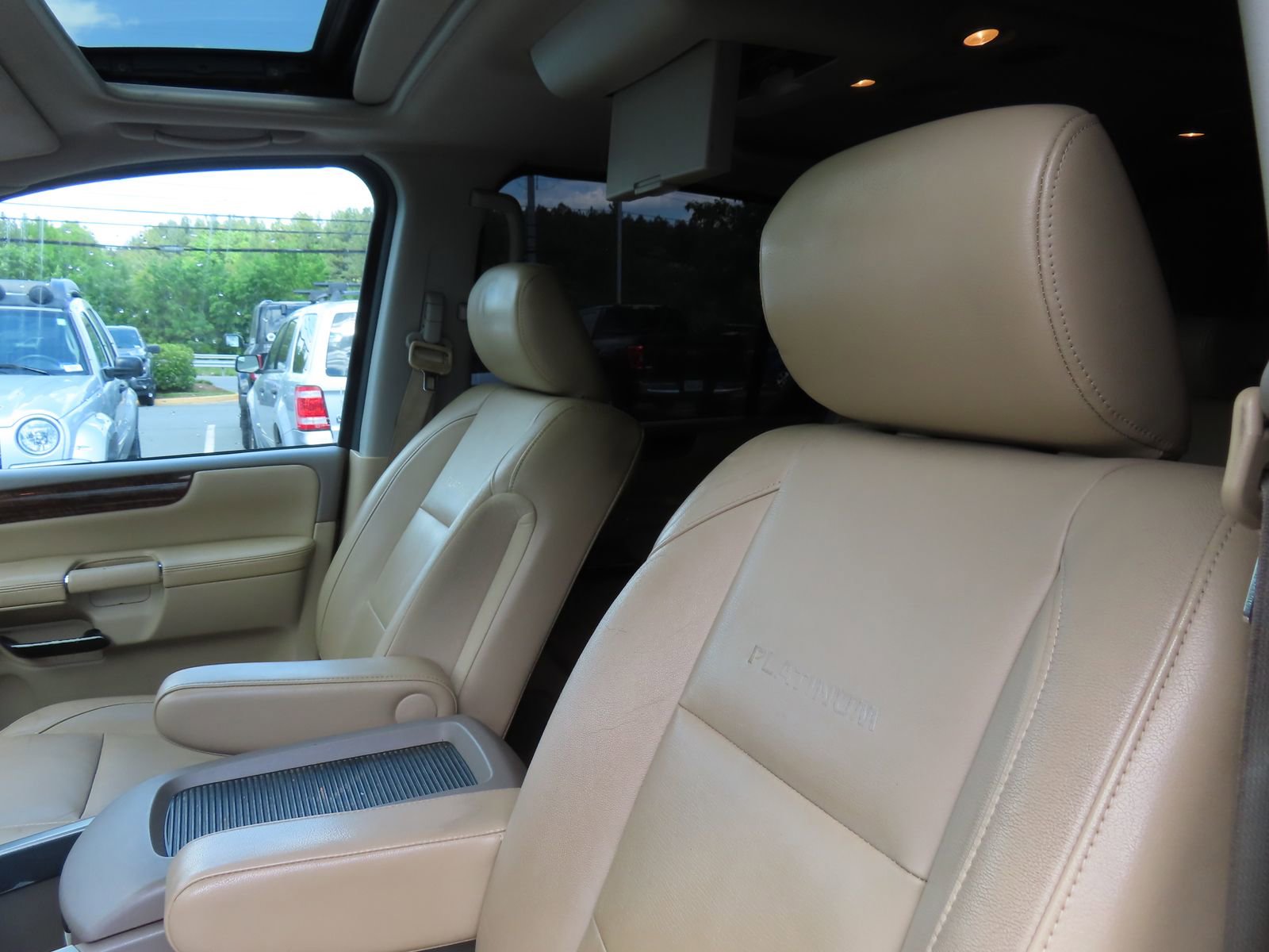 Used 2011 Nissan Armada Platinum AWD/4WD image 26