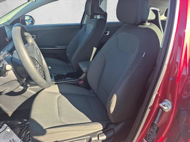 Used 2025 Kia K4 FWD image 16