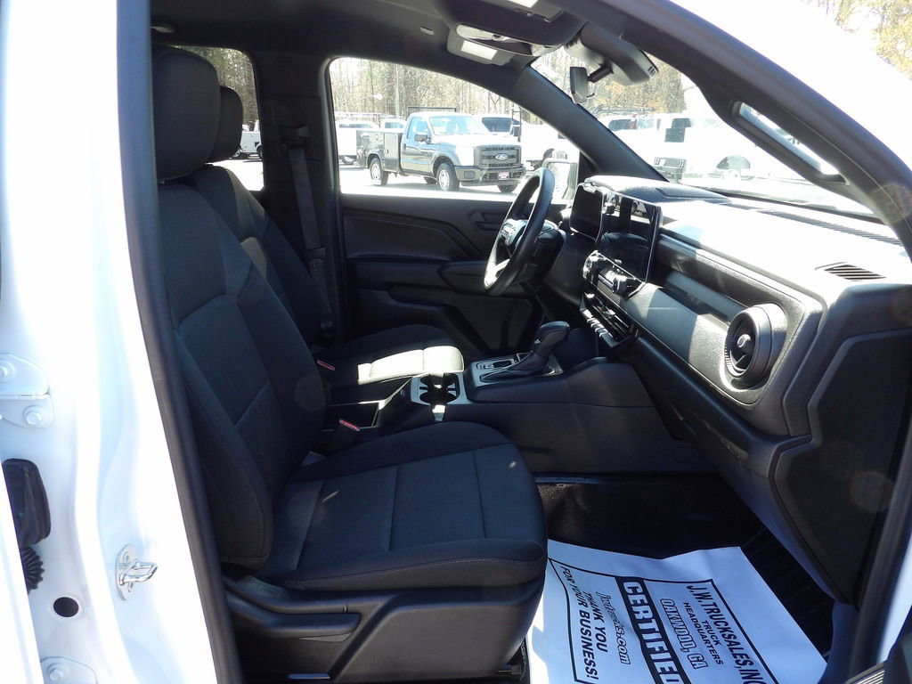 Used 2023 Chevrolet Colorado W/T RWD image 39