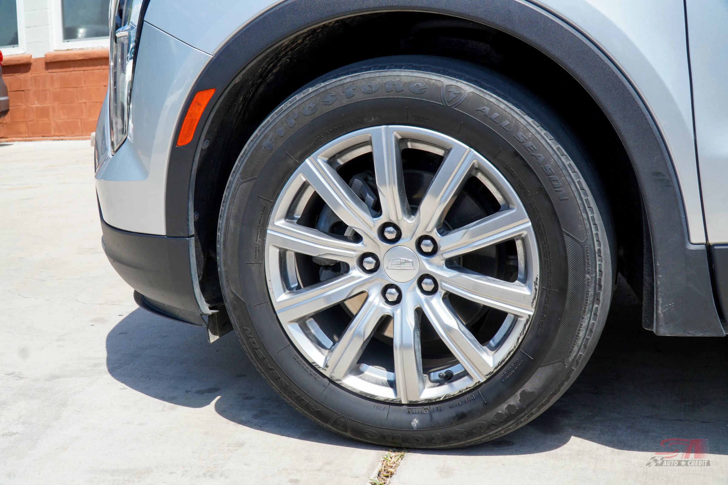 Used 2020 Cadillac XT4 Premium Luxury image 9