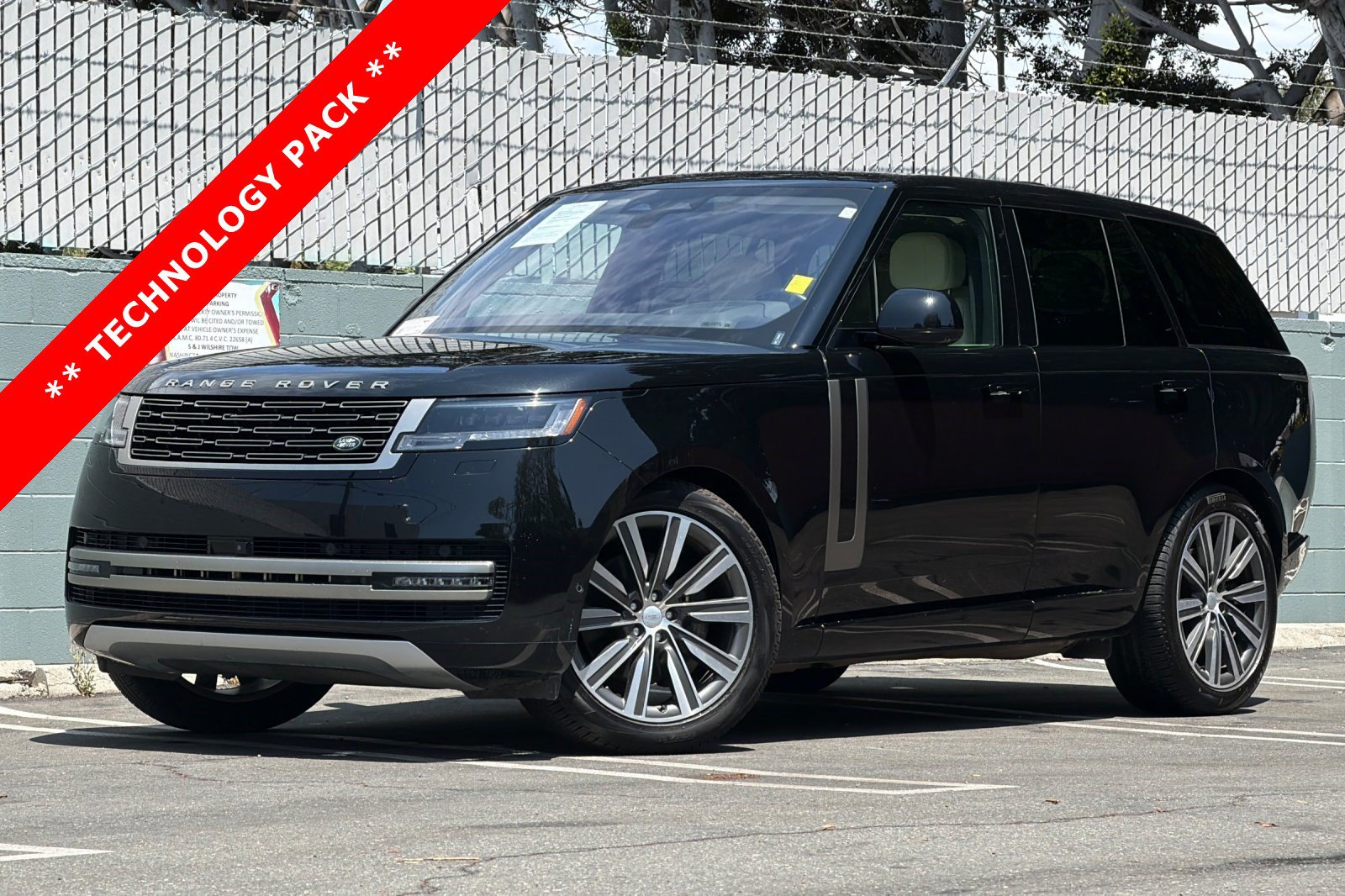 Used 2023 Land Rover Range Rover SE