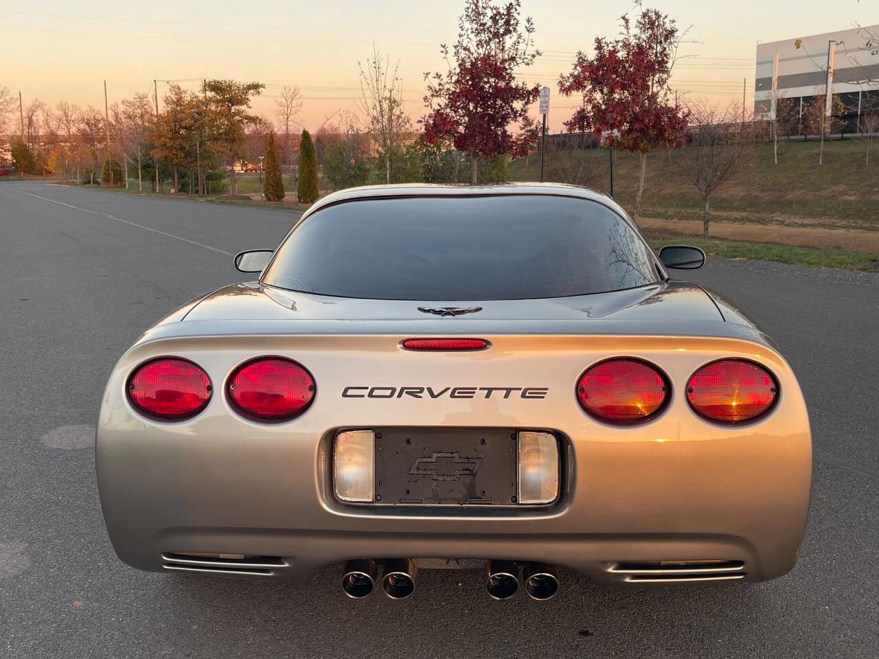Used 2000 Chevrolet Corvette Coupe image 4