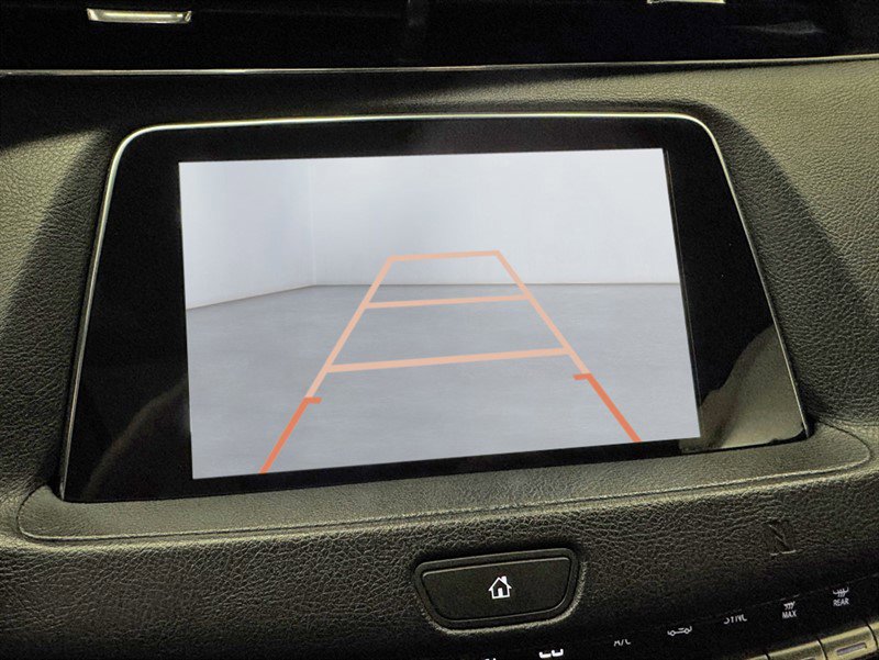 Used 2019 Cadillac XT4 Premium Luxury w/ Enhanced Visibility Package image 18