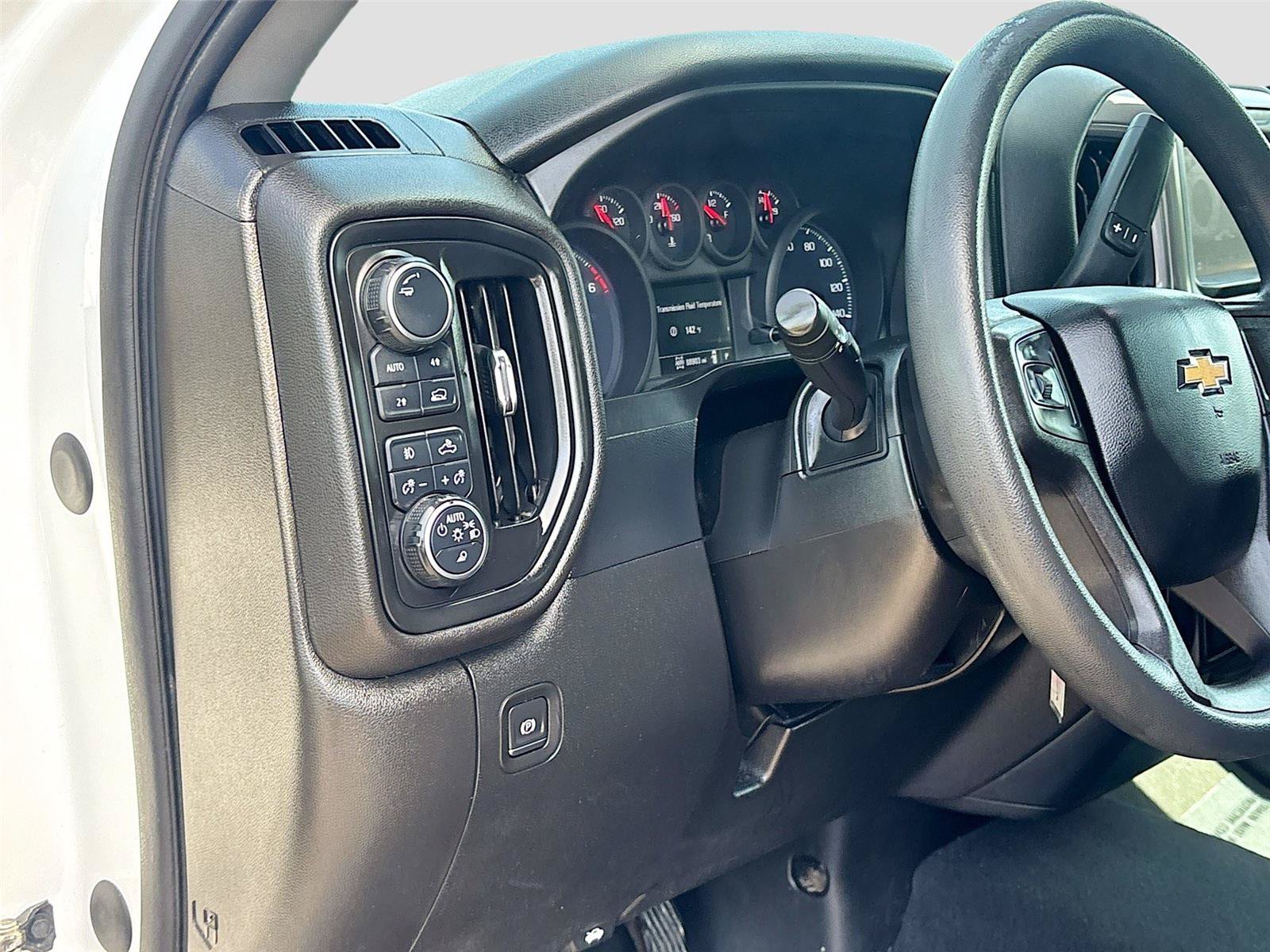 Used 2021 Chevrolet Silverado 1500 W/T w/ WT Value Package AWD/4WD image 10