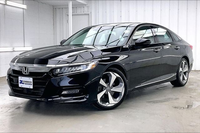 Used 2019 Honda Accord Touring image 2