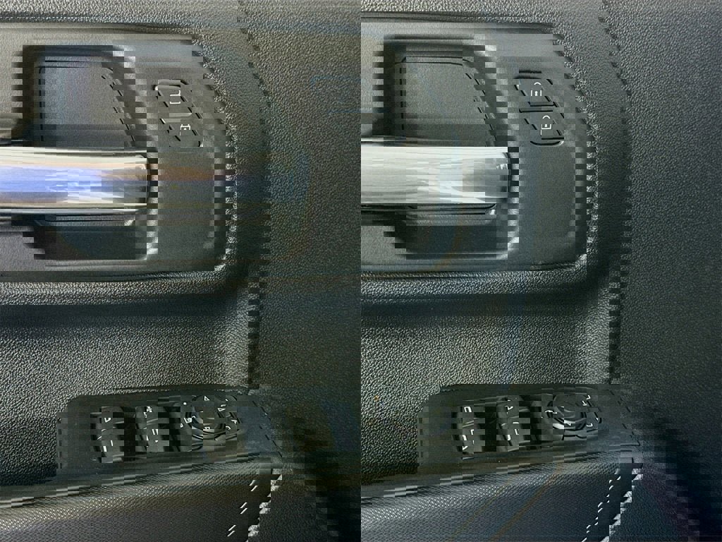 New 2026 GMC Sierra 3500 Pro w/ Convenience Package image 12