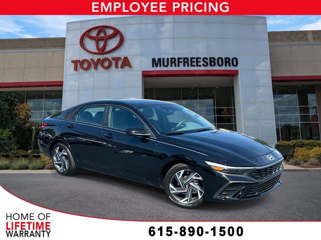 Used 2025 Hyundai Elantra Sport FWD image 1