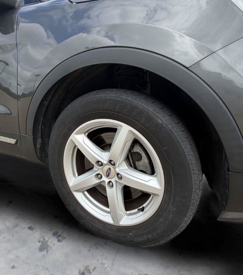 Used 2016 Ford Explorer XLT w/ Equipment Group 202A FWD image 35