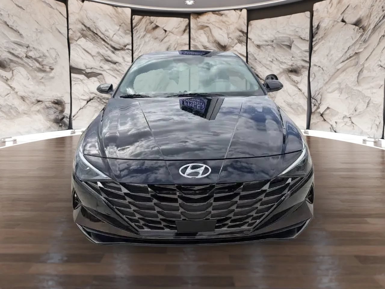 Used 2021 Hyundai Elantra SEL w/ Convenience + Premium Package FWD image 2