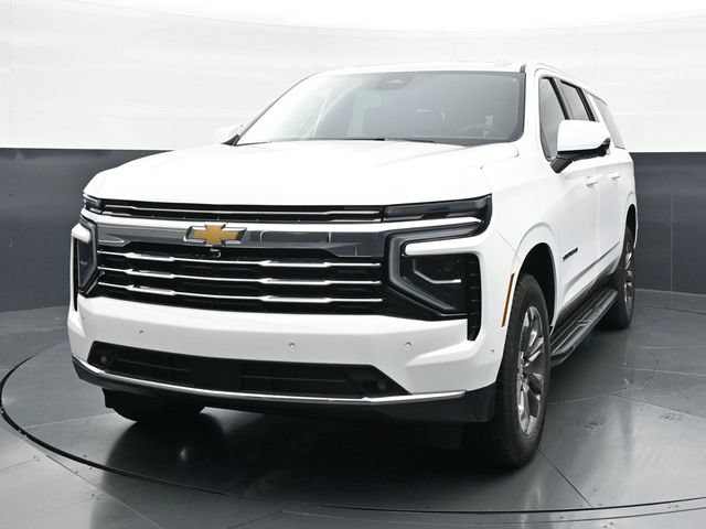 New 2026 Chevrolet Suburban LT w/ Comfort Package AWD/4WD image 7