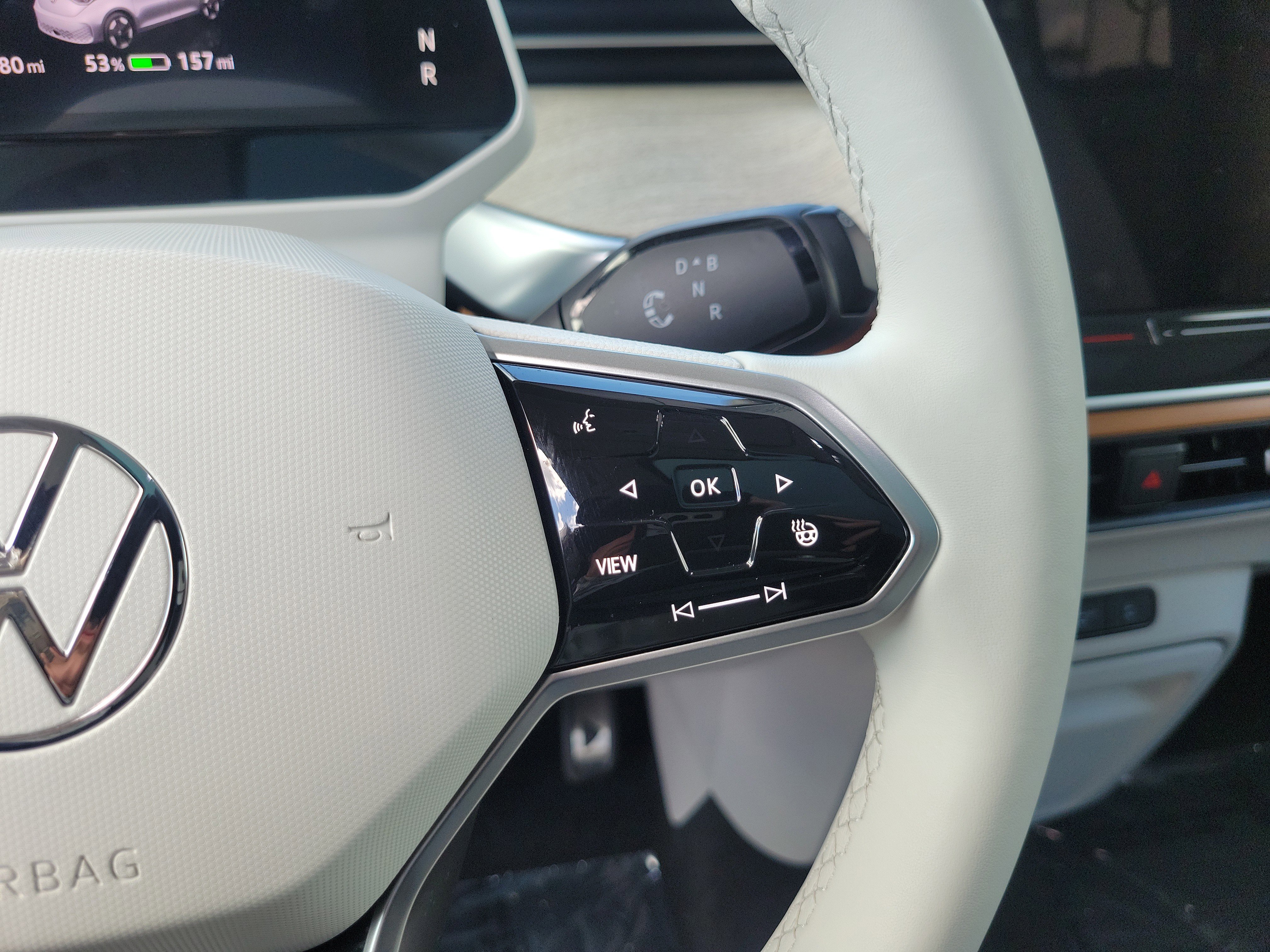 Used 2025 Volkswagen ID. Buzz 1st Edition image 17