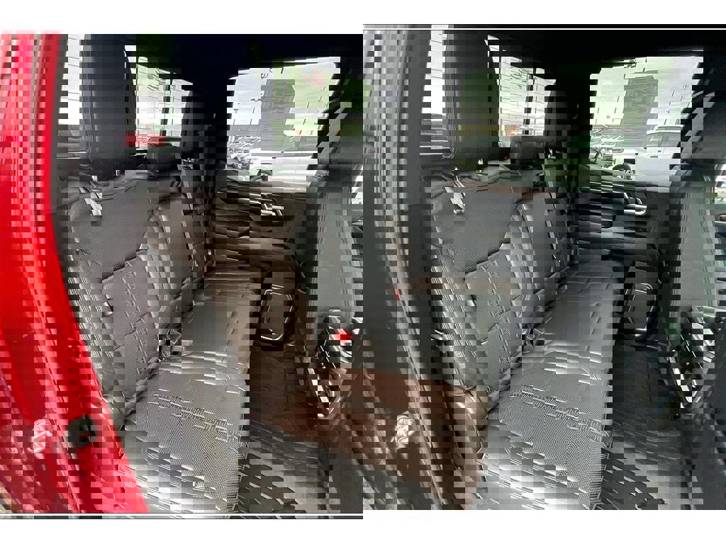 Used 2024 Chevrolet Silverado 1500 High Country w/ Technology Package image 27