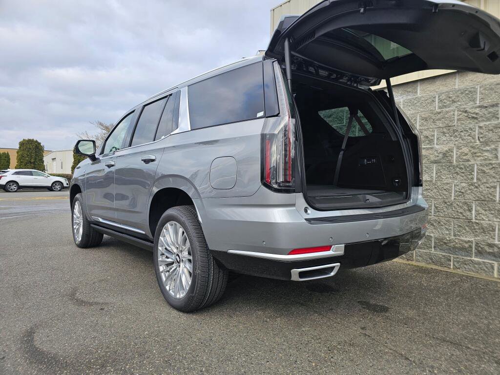 New 2026 Cadillac Escalade Luxury AWD/4WD image 7