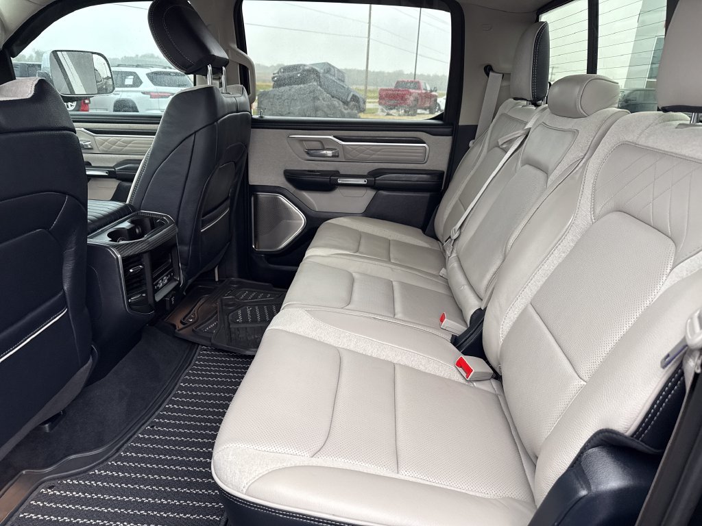 Used 2024 RAM 1500 Limited AWD/4WD image 25