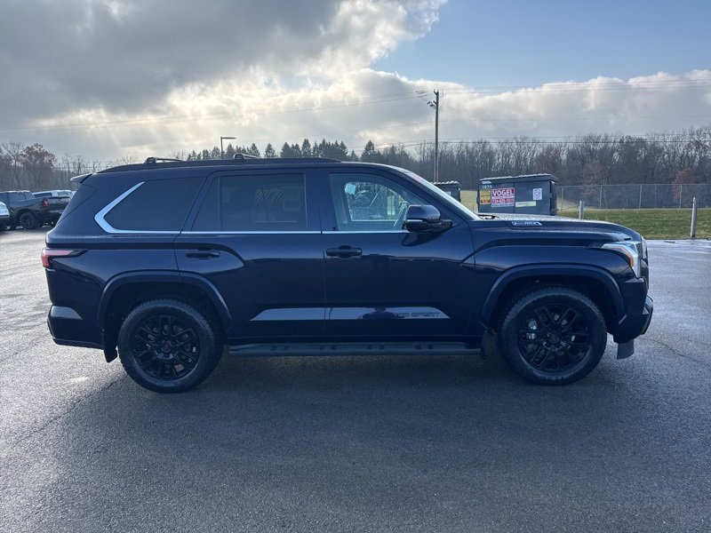 Used 2024 Toyota Sequoia SR5 image 5