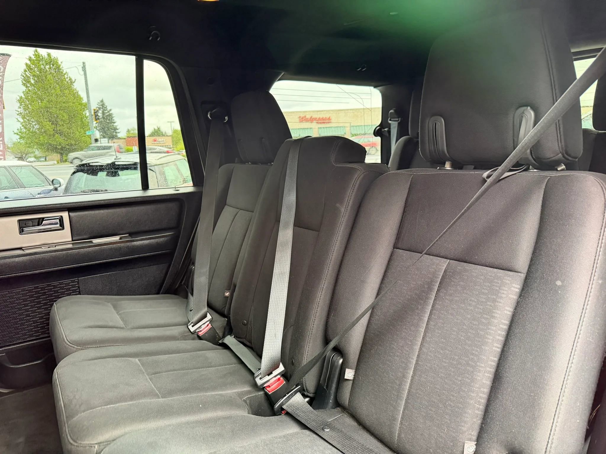 Used 2017 Ford Expedition XLT image 23