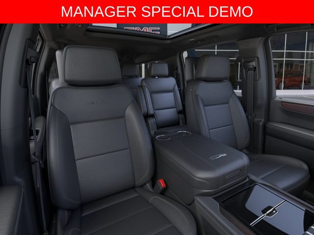 Used 2026 GMC Yukon XL Denali w/ Denali Reserve Package AWD/4WD image 16