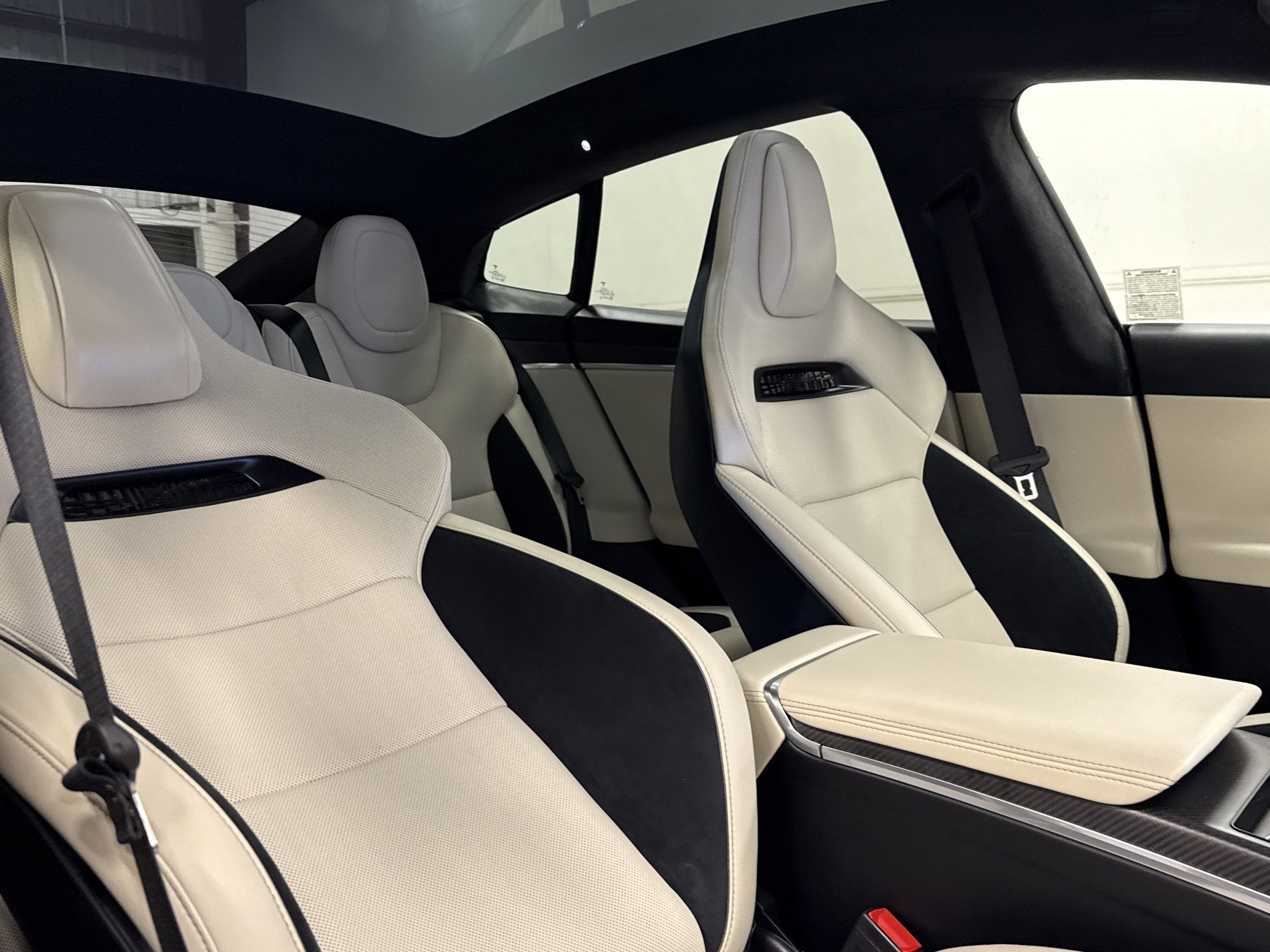 Used 2025 Tesla Model S Plaid image 44