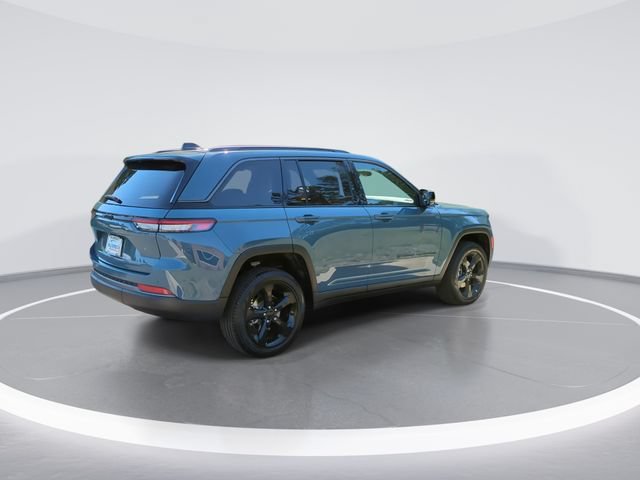 New 2026 Jeep Grand Cherokee Limited w/ Limited Altitude Package AWD/4WD image 8