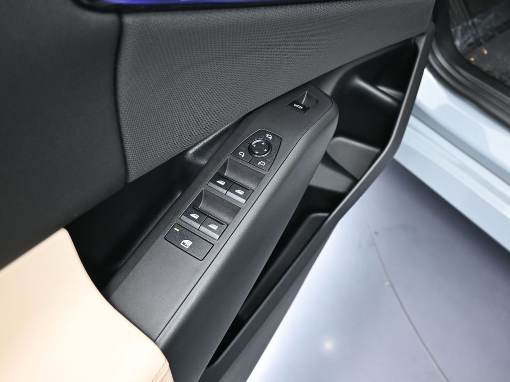 Used 2025 BMW X3 xDrive30i image 14