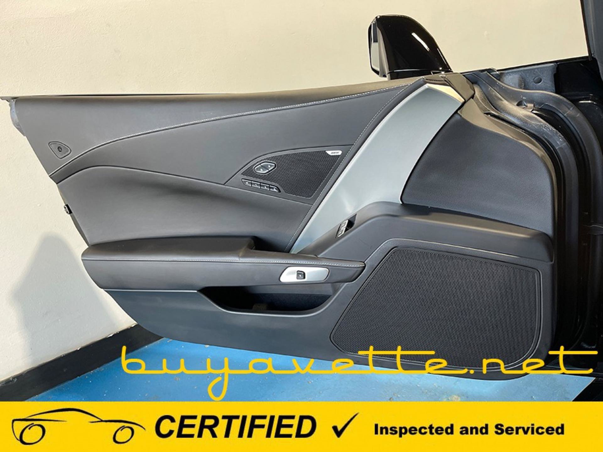 Used 2015 Chevrolet Corvette Z06 w/ 3LZ Preferred Equipment Group RWD image 19