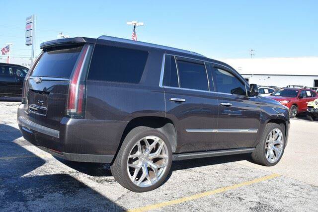Used 2016 Cadillac Escalade Platinum AWD/4WD image 8
